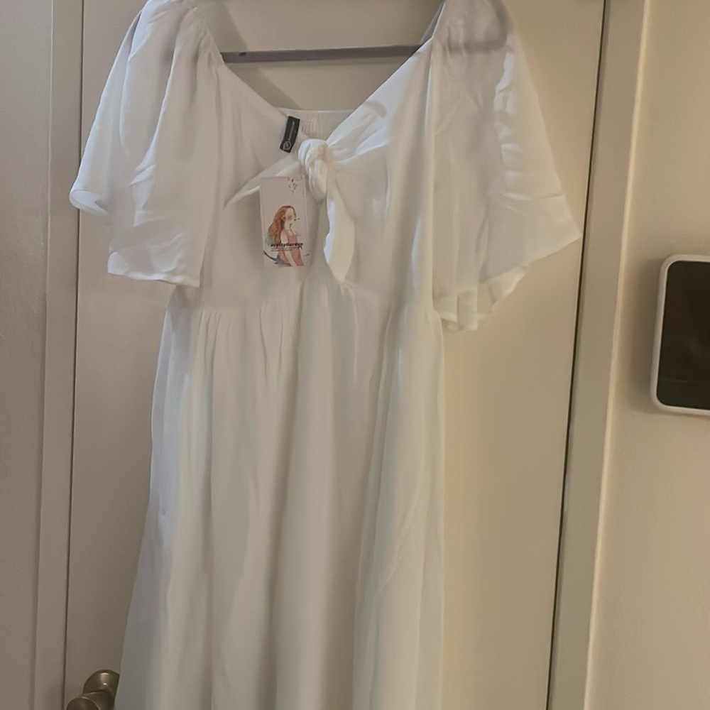 Short Sleeve V Neck White Maxi Dress - Picture 5 of 7